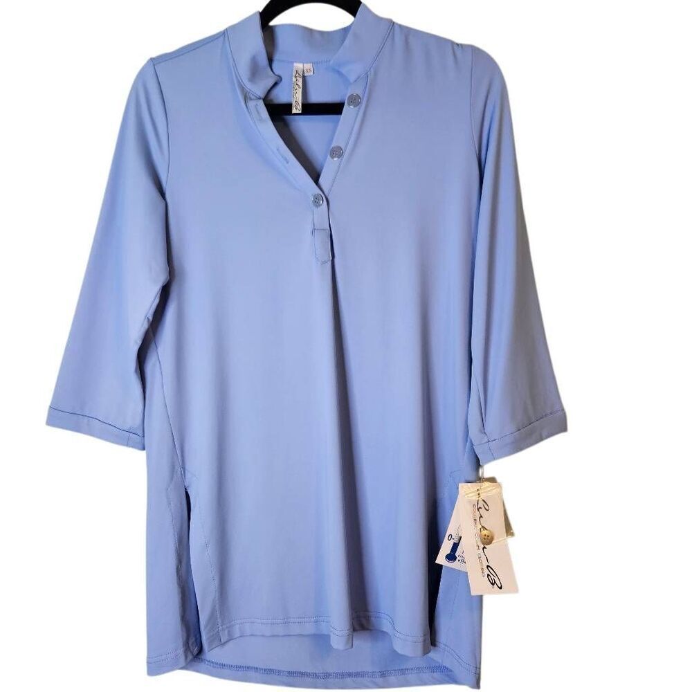 Lulu B blue top, UPF50+. Size XS. NWT. #961